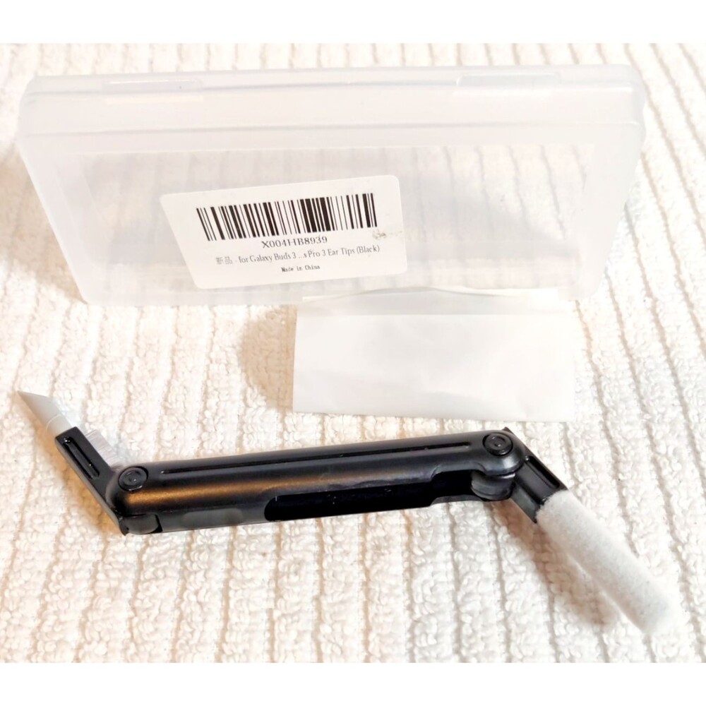 3 in 1 Cleaner Kit w/3 pair earbud tips, Earbuds Cleaning Pen Tool Brush NEW